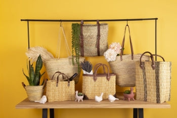 107-Straw Market Shoulder Bag