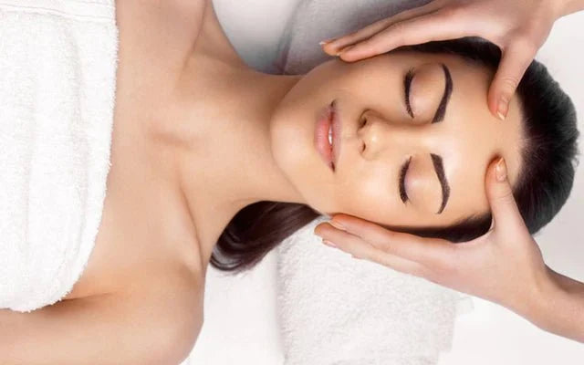 Exquisite Laser Clinic facial IS Clinical Lunchtime Facial