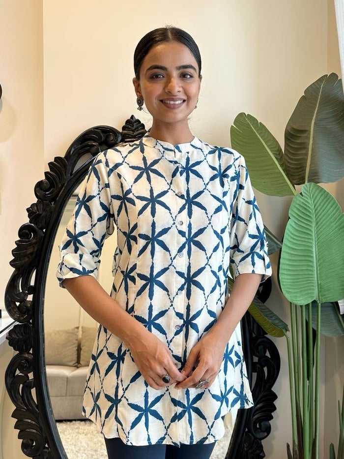 Weekend Rayon Short Kurta- Indigo Floral Jaal