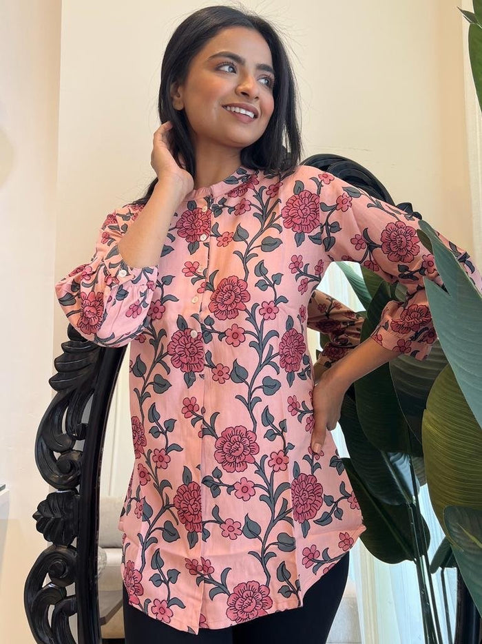 Weekend Rayon Short Kurta- Pink Floral