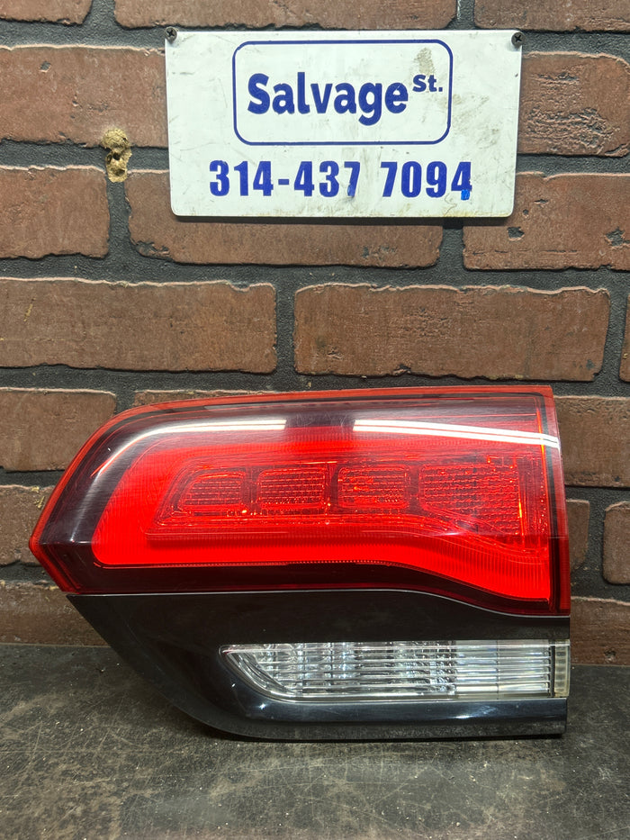 15-21 Jeep Grand Cherokee Black Right Inner Tail Light LED OEM