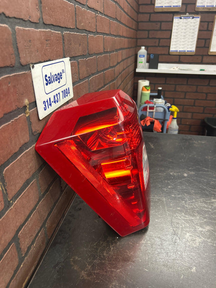 2008-2009 Dodge Caliber Driver Left Side Tail Light Taillight Assembly OEM
