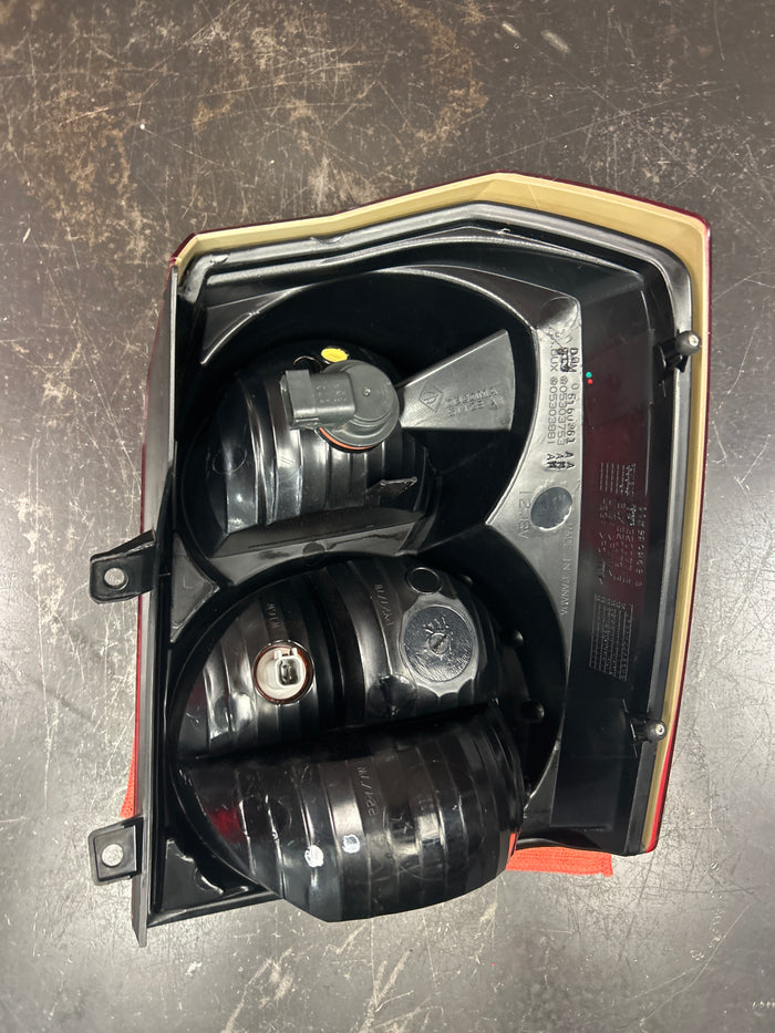 2008-2009 Dodge Caliber Driver Left Side Tail Light Taillight Assembly OEM