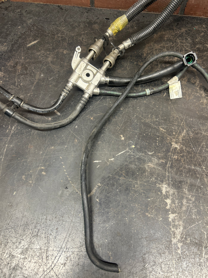 2014-2019 DODGE RAM 1500 3.0L ECODIESEL FUEL SUPPLY AND RETURN TUBE