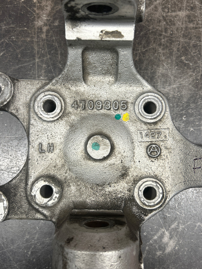 96-02 OEM Dodge Viper GEN 2 Left Front Steering Knuckle NO HUB NON-ABS 4709305