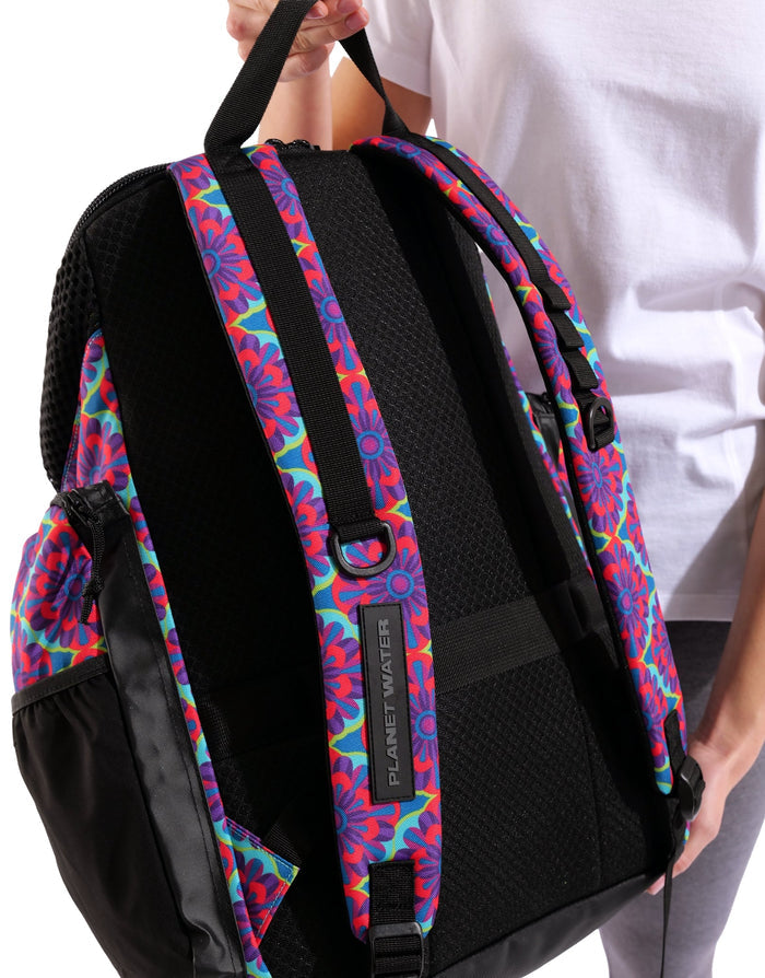 Arena-FW26-backpacks-One-Go-Floral-AR-10232-203_back-straps