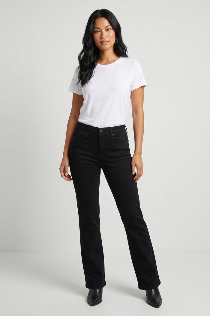 Barbara Bootcut Jeans In Petite - Black