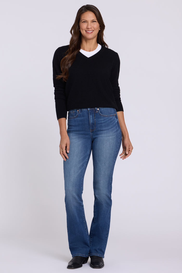 Barbara Bootcut Jeans In Petite - Elm