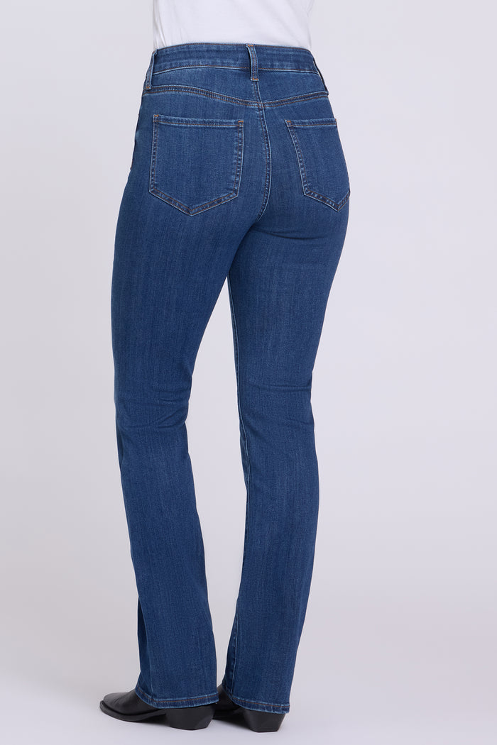Barbara Bootcut Jeans In Petite - Elm