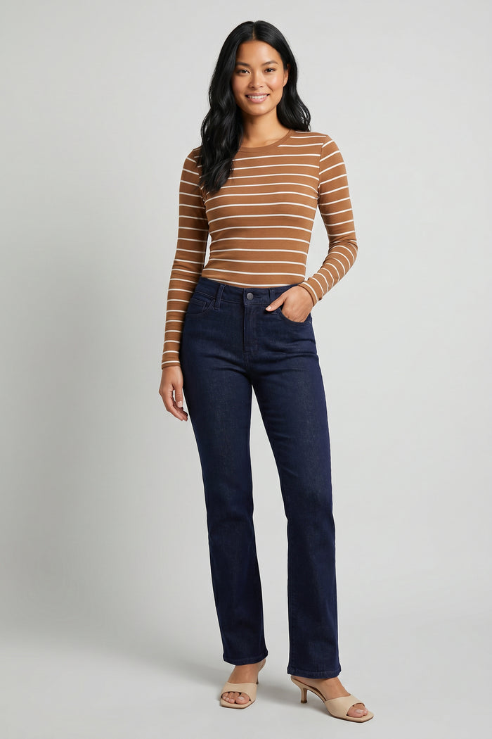 Barbara Bootcut Jeans In Petite - Rinse