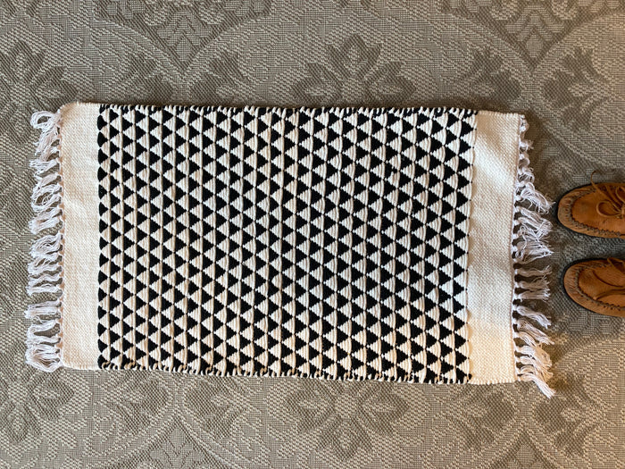 Chenille Rug with Diamond Pattern