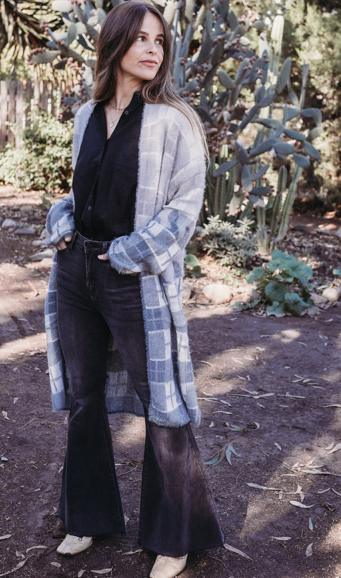Davi & Dani Color Block Plaid Pattern Long Cardigan