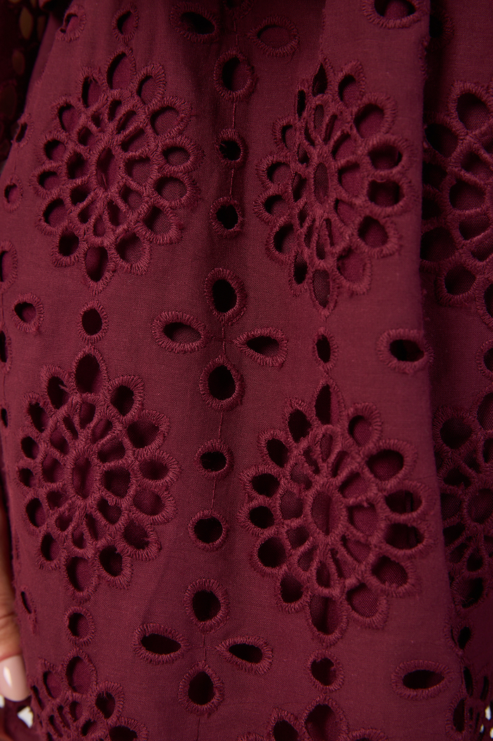 Embroidered Drawstring Wavy Hem Shorts_8