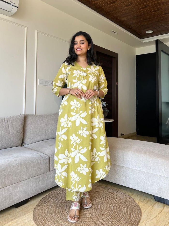 Kiran Relaxed Cotton Coord Set- Light Green