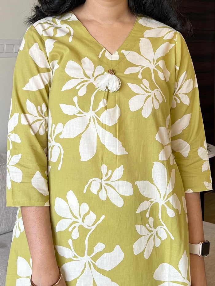 Kiran Relaxed Cotton Coord Set- Light Green