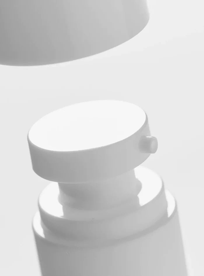 La Clinica serum LA CLINICA Age Reversal Niacinamide & Vitamin Complex Serum