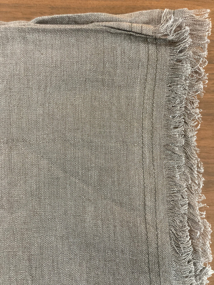 15.5" x 15.5" / Grey Frayed Edge S/4 / 100% Linen