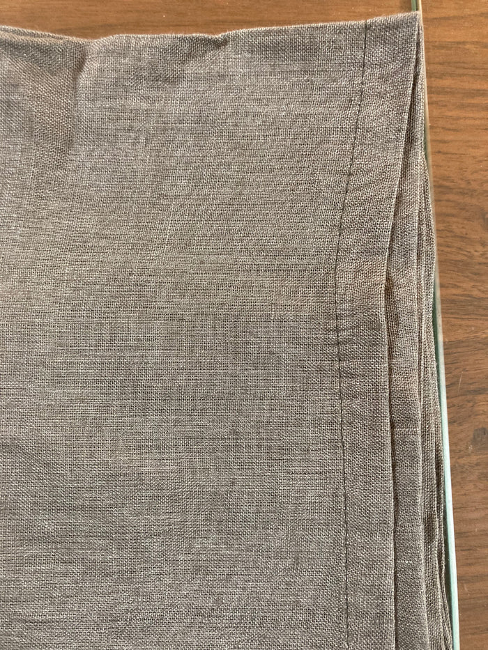 15.5" x 15.5" / Grey Hemmed Edge S/4 / 100% Linen