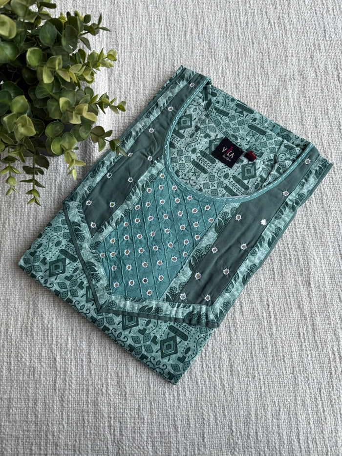 M size slim fit printed cotton nighty
