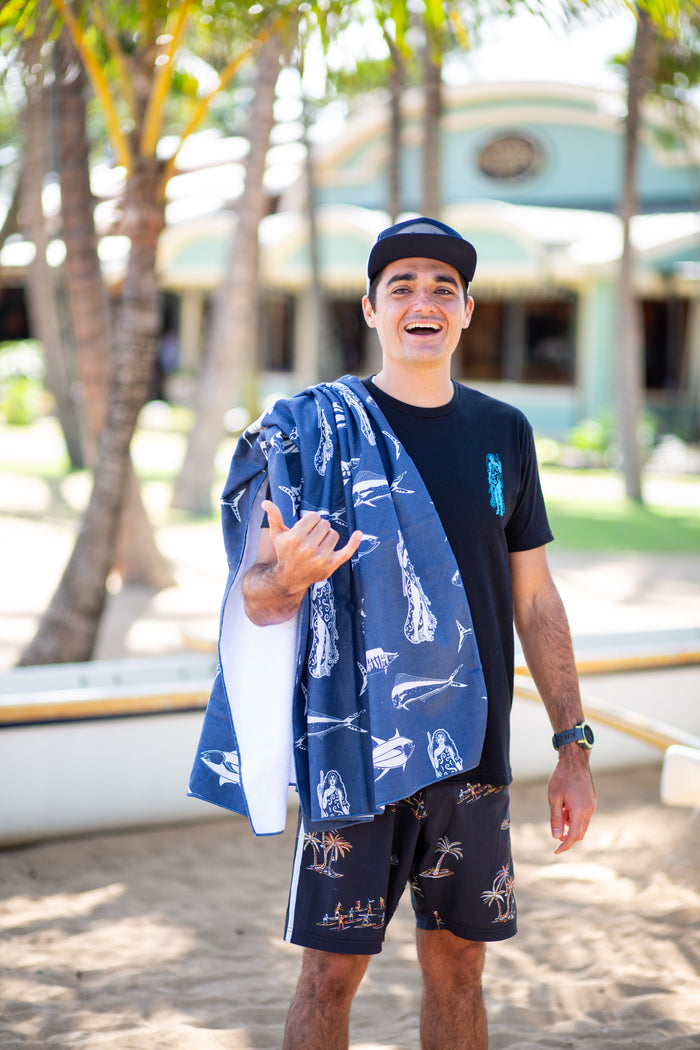 Mamaʻs Print Microfiber Towel