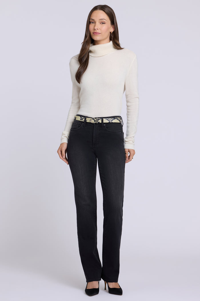 Marilyn Straight Jeans In Petite - Helleborus