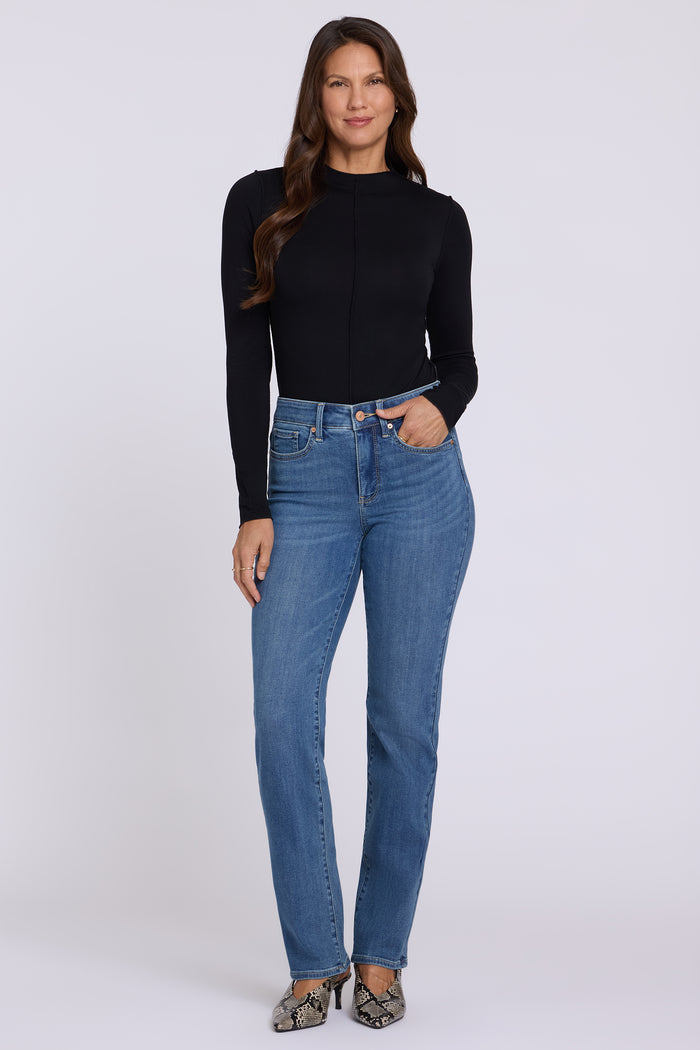 Marilyn Straight Jeans In Petite - Redwood