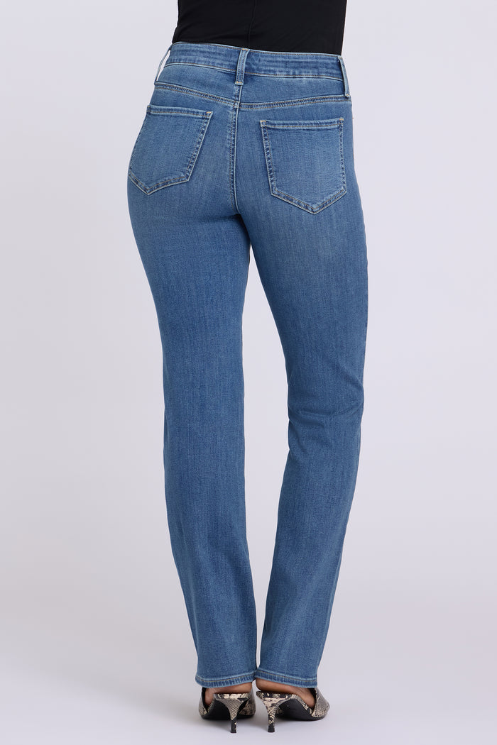 Marilyn Straight Jeans In Petite - Redwood