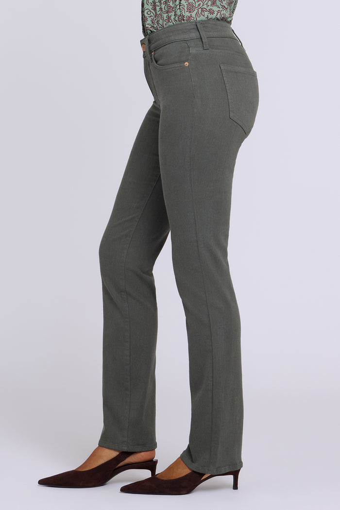 Marilyn Straight Jeans In Petite - True Olive