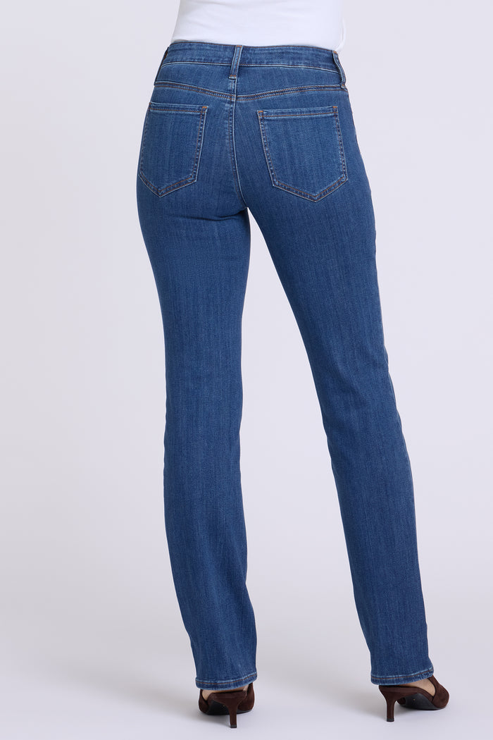 Marilyn Straight Jeans In Tall - Elm