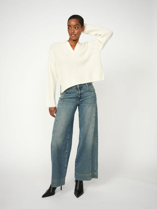 Modelshot / Vintage Blue / Detail