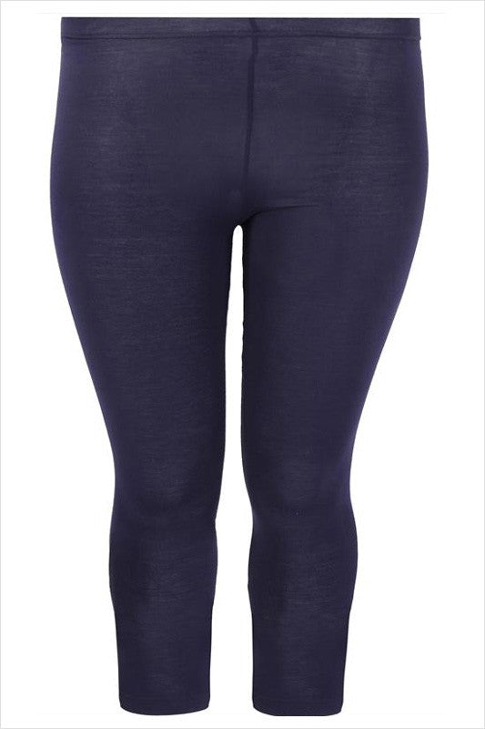 Navy plus size leggings by Yours, 3/4 length fit, soft stretchy fabric, shown on a model for comfortable everyday wear.