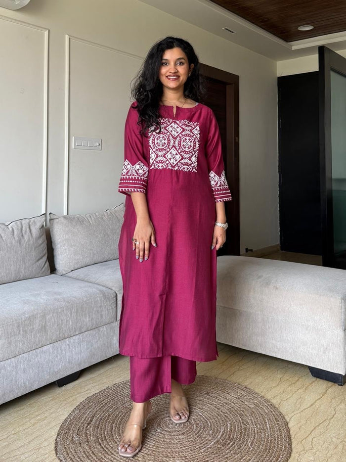Neer Embroidered Straight Set- Maroon