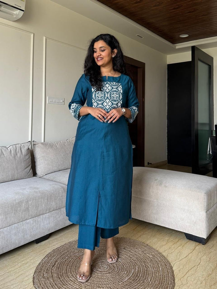 Neer Embroidered Straight Set- Teal Blue