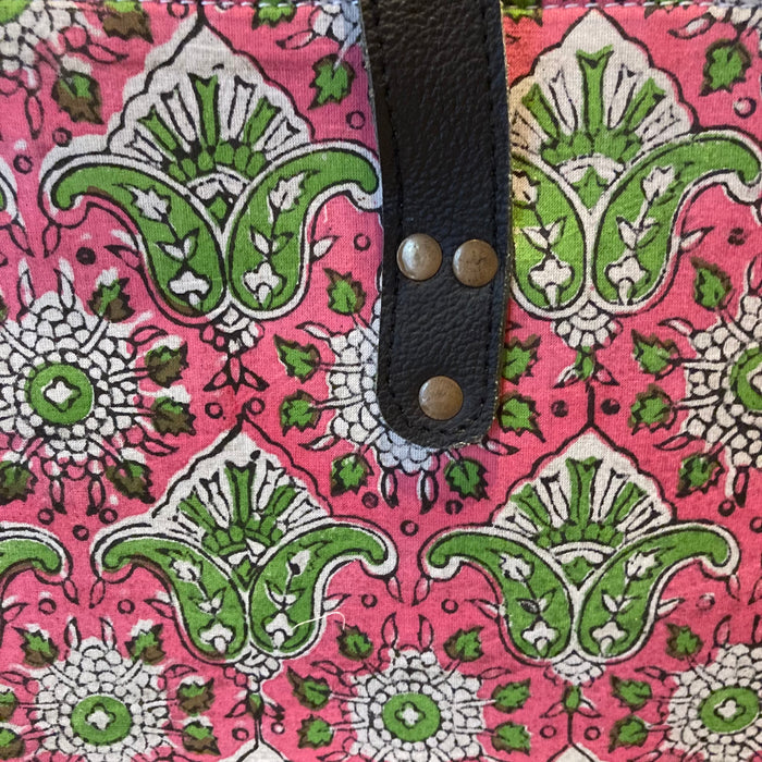 24"L x 22" W x 7" Bottom W x 13" D / Black Leather Strap / Green Pink White