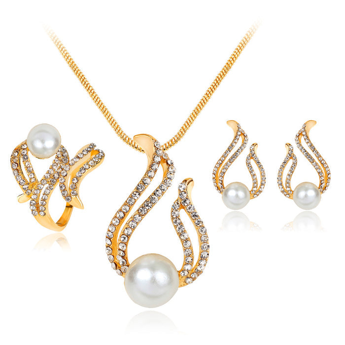 SET631 - Elegant Pearl Three-piece Set