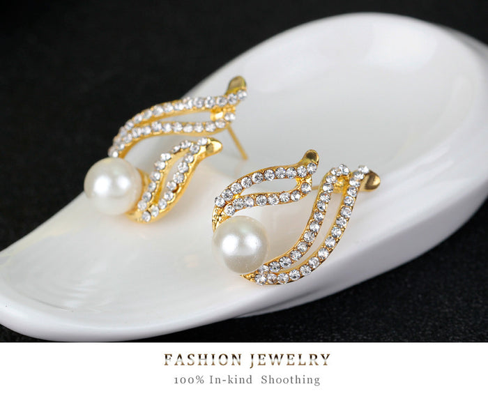 SET631 - Elegant Pearl Three-piece Set
