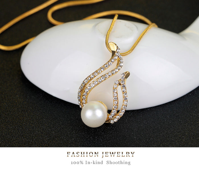 SET631 - Elegant Pearl Three-piece Set
