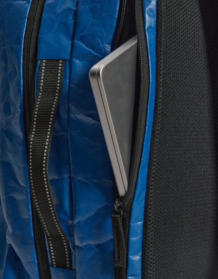 Speedo - Limited Edition 25L Flex Bag - Blue - Product Laptop Pocket