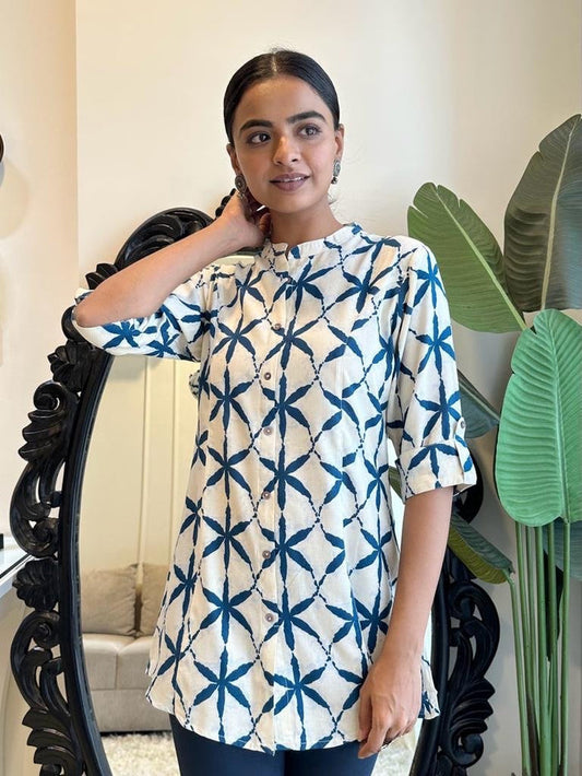 Weekend Rayon Short Kurta- Indigo Floral Jaal