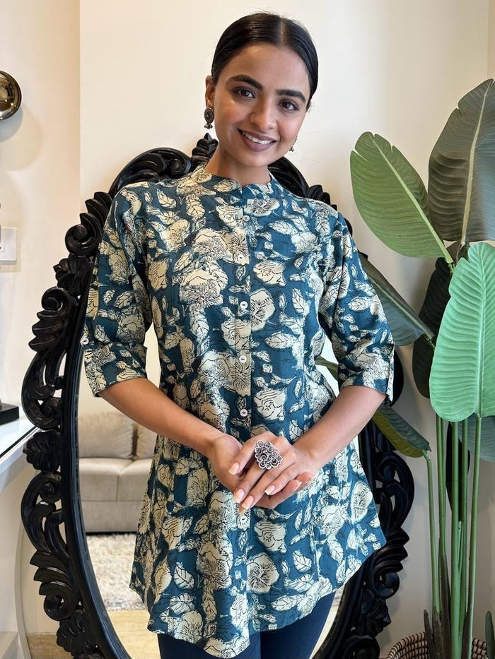 Weekend Rayon Short Kurta- Teal Floral