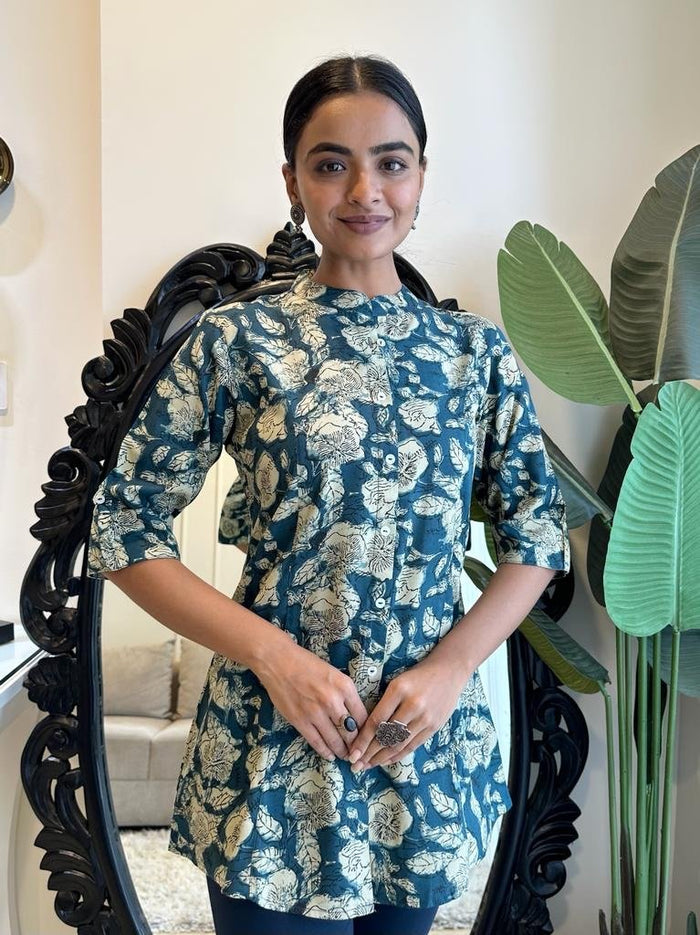 Weekend Rayon Short Kurta- Teal Floral