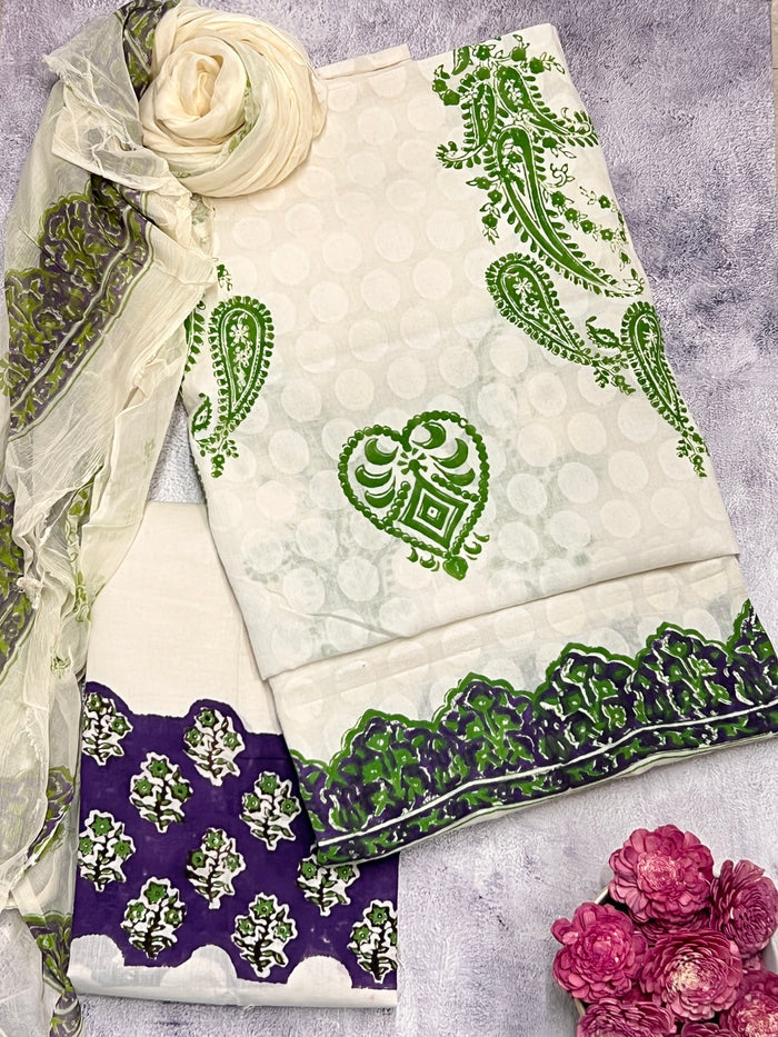 White cotton printed set