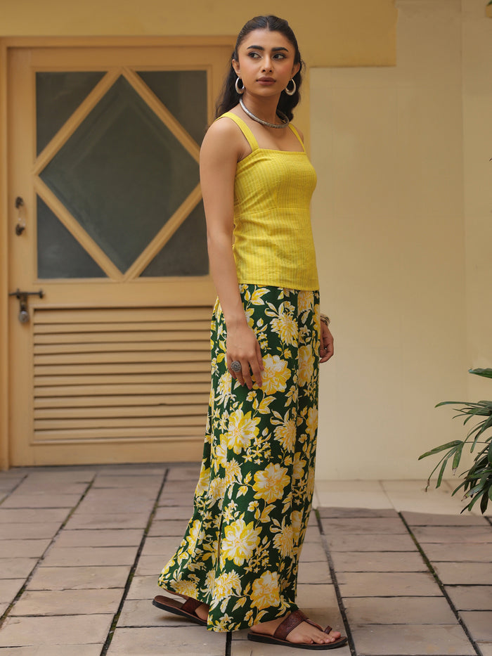 Women's Skirt With Sleeveless Top